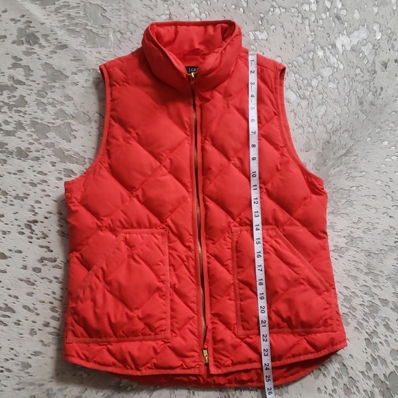 J. Crew Excursion Puffer Down Vest Red SzM - Picture 5 of 8